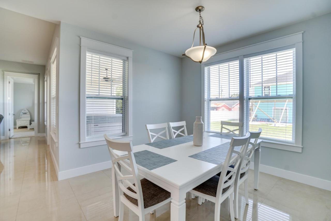 Panama City Beach House - The Swanky Seahorse *